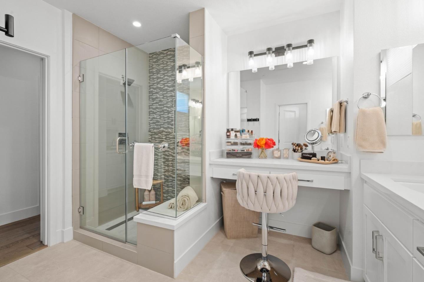 Detail Gallery Image 24 of 38 For 16321 Hamsher Ct, Los Gatos,  CA 95032 - 1 Beds | 1/1 Baths