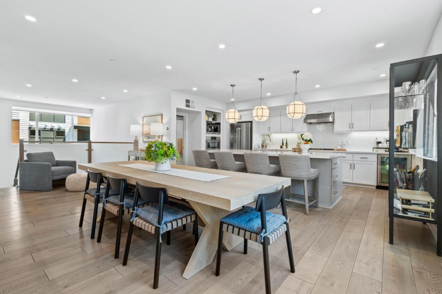 Detail Gallery Image 8 of 38 For 16321 Hamsher Ct, Los Gatos,  CA 95032 - 1 Beds | 1/1 Baths