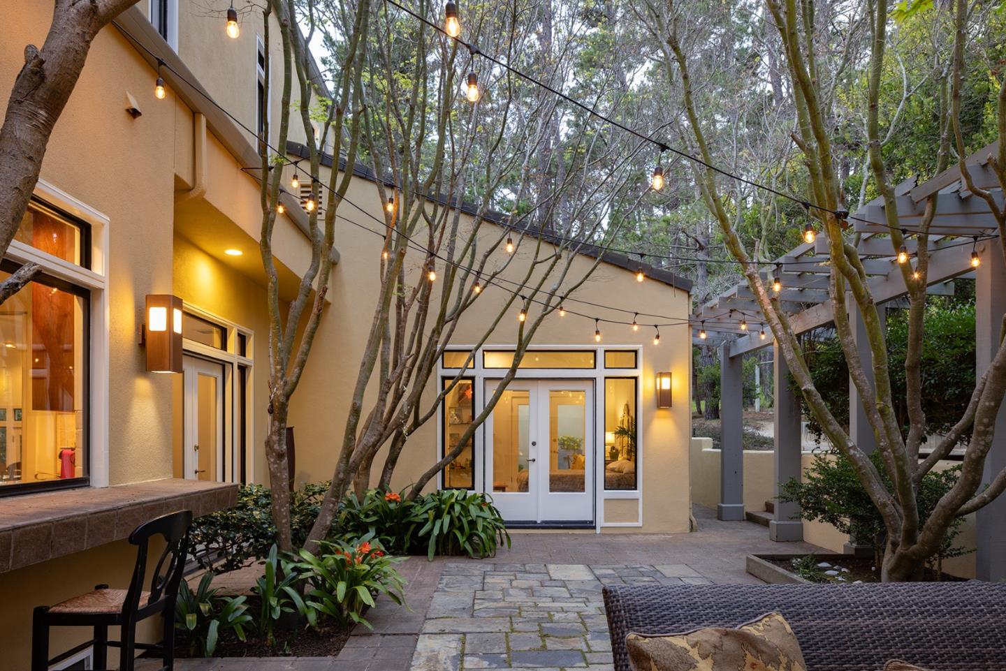 Detail Gallery Image 19 of 47 For 1579 Griffin Rd, Pebble Beach,  CA 93953 - 6 Beds | 4/1 Baths