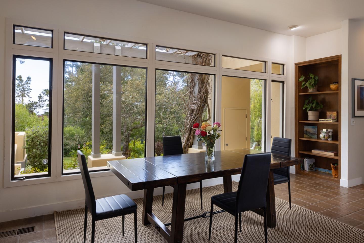 Detail Gallery Image 23 of 47 For 1579 Griffin Rd, Pebble Beach,  CA 93953 - 6 Beds | 4/1 Baths