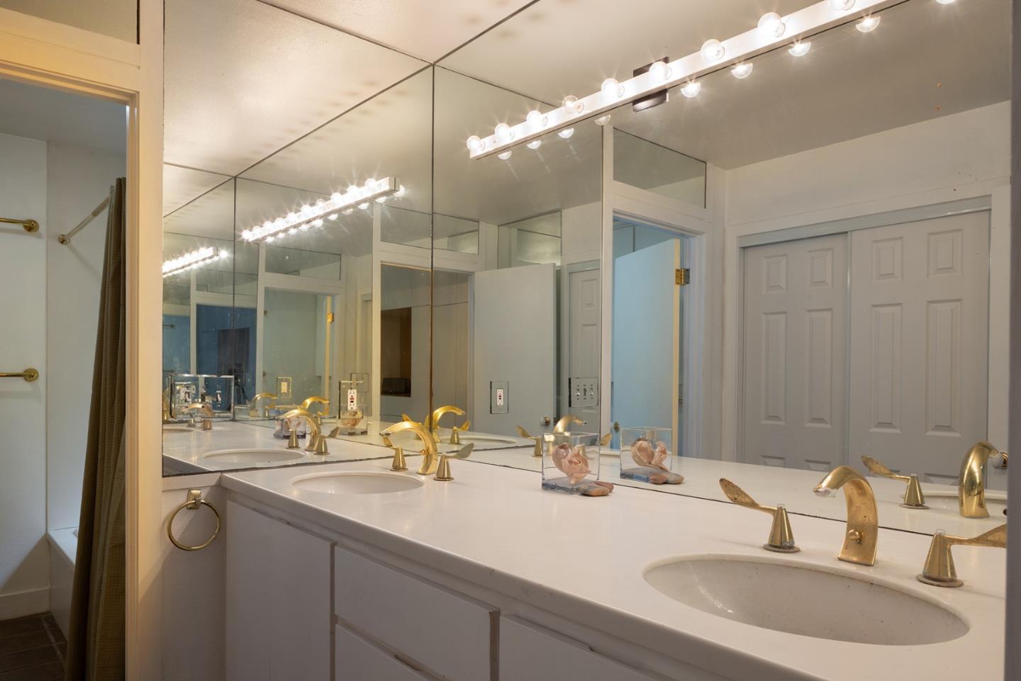 Detail Gallery Image 29 of 47 For 1579 Griffin Rd, Pebble Beach,  CA 93953 - 6 Beds | 4/1 Baths