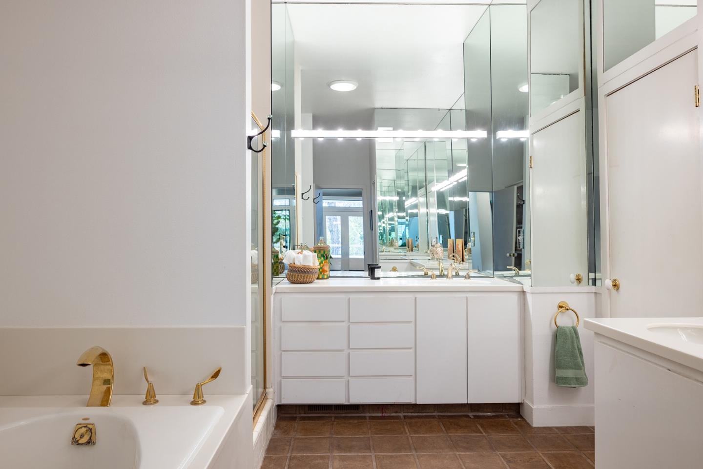 Detail Gallery Image 33 of 47 For 1579 Griffin Rd, Pebble Beach,  CA 93953 - 6 Beds | 4/1 Baths