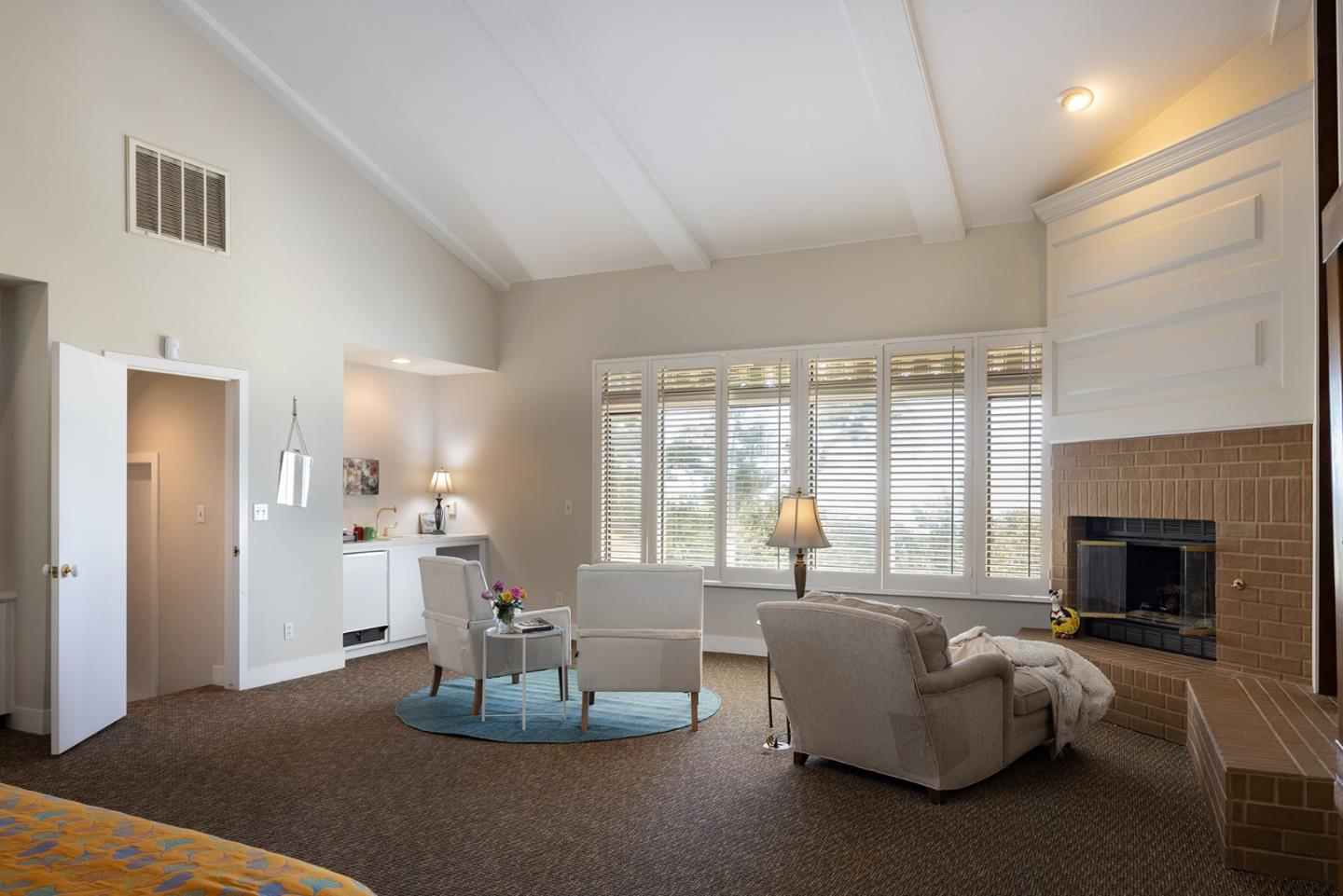 Detail Gallery Image 36 of 47 For 1579 Griffin Rd, Pebble Beach,  CA 93953 - 6 Beds | 4/1 Baths