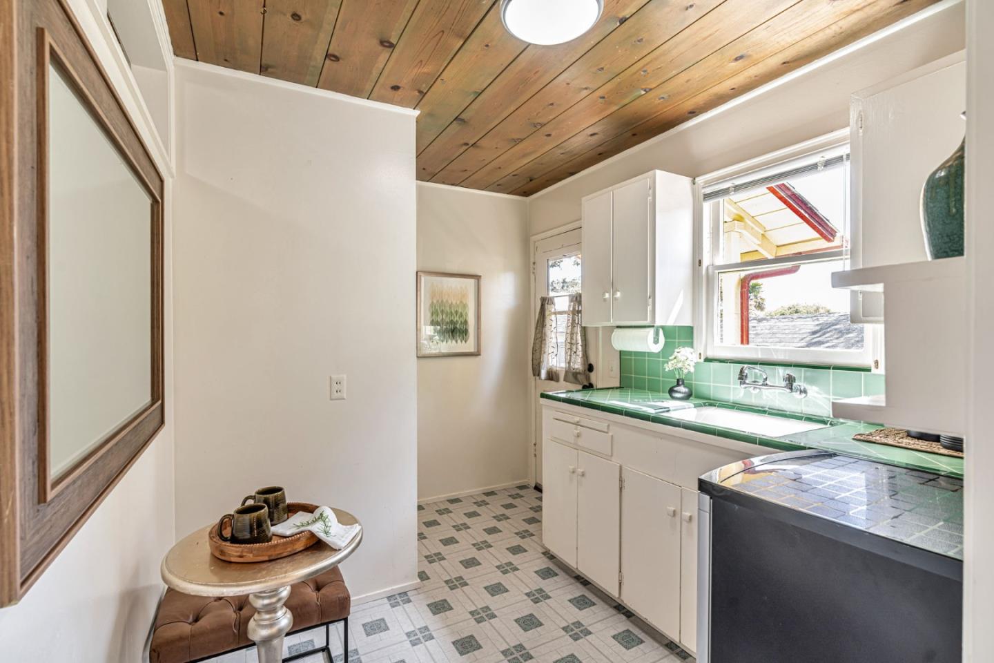 Detail Gallery Image 20 of 25 For 388 Central Ave, Pacific Grove,  CA 93950 - 4 Beds | 3 Baths