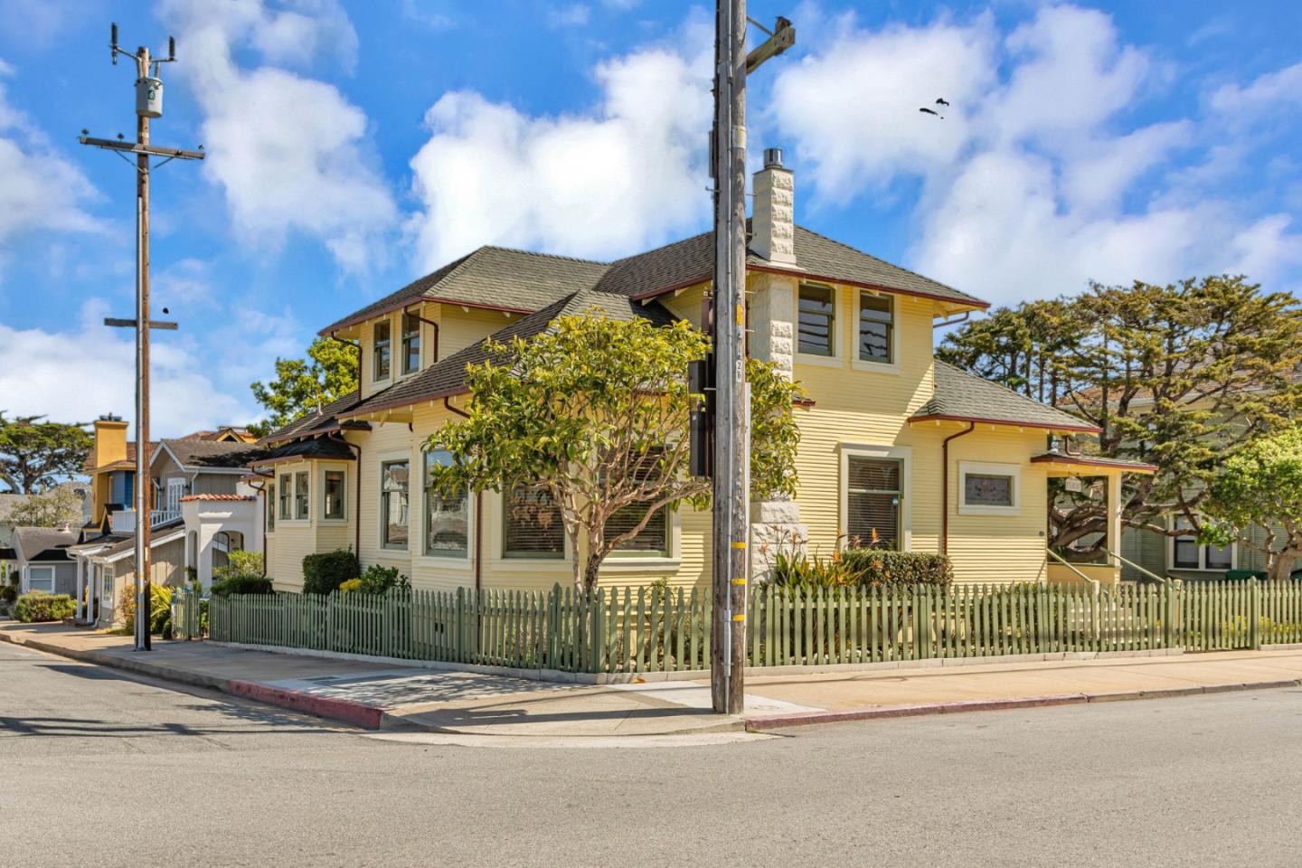 Detail Gallery Image 24 of 25 For 388 Central Ave, Pacific Grove,  CA 93950 - 4 Beds | 3 Baths