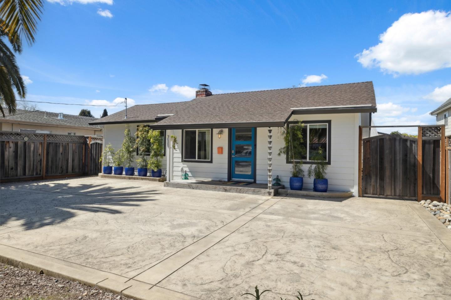 Detail Gallery Image 45 of 82 For 711 Darwin St, Santa Cruz,  CA 95062 - 2 Beds | 2 Baths