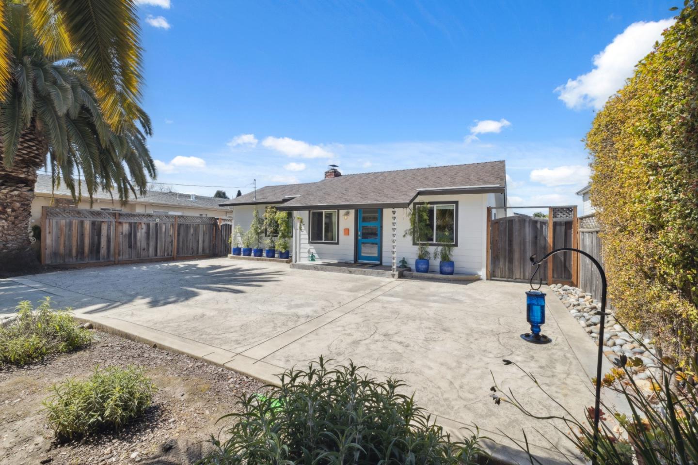 Detail Gallery Image 49 of 82 For 711 Darwin St, Santa Cruz,  CA 95062 - 2 Beds | 2 Baths