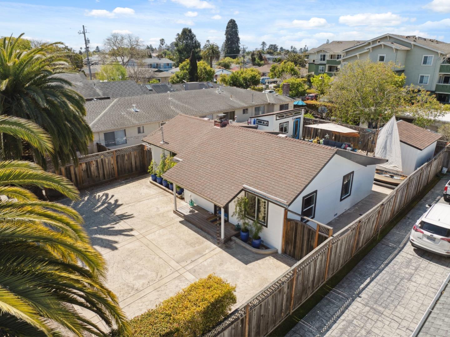 Detail Gallery Image 54 of 82 For 711 Darwin St, Santa Cruz,  CA 95062 - 2 Beds | 2 Baths