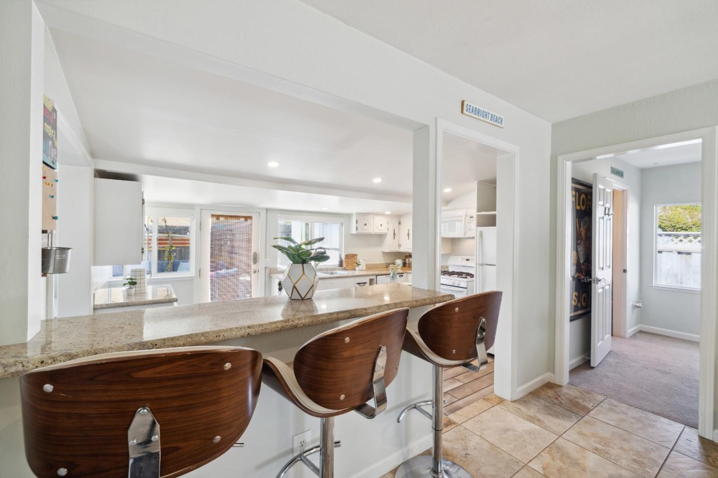 Detail Gallery Image 7 of 82 For 711 Darwin St, Santa Cruz,  CA 95062 - 2 Beds | 2 Baths