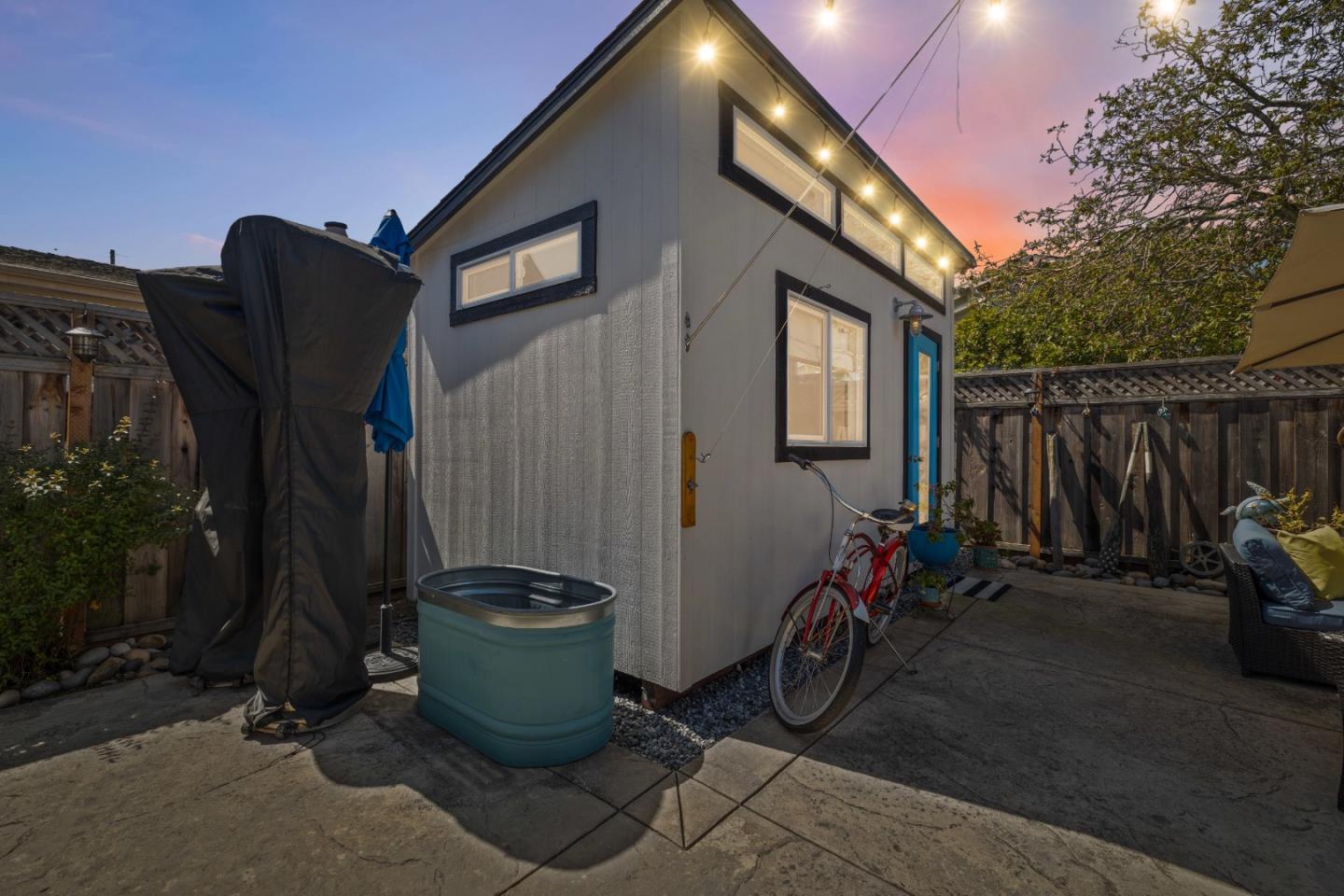 Detail Gallery Image 71 of 82 For 711 Darwin St, Santa Cruz,  CA 95062 - 2 Beds | 2 Baths