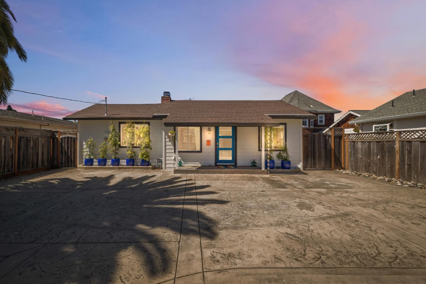 Detail Gallery Image 74 of 82 For 711 Darwin St, Santa Cruz,  CA 95062 - 2 Beds | 2 Baths