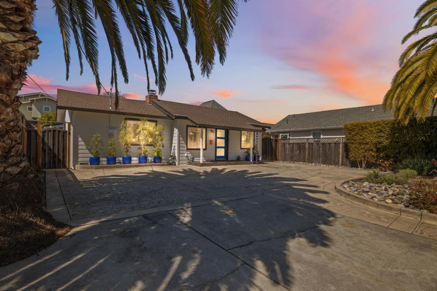 Detail Gallery Image 76 of 82 For 711 Darwin St, Santa Cruz,  CA 95062 - 2 Beds | 2 Baths