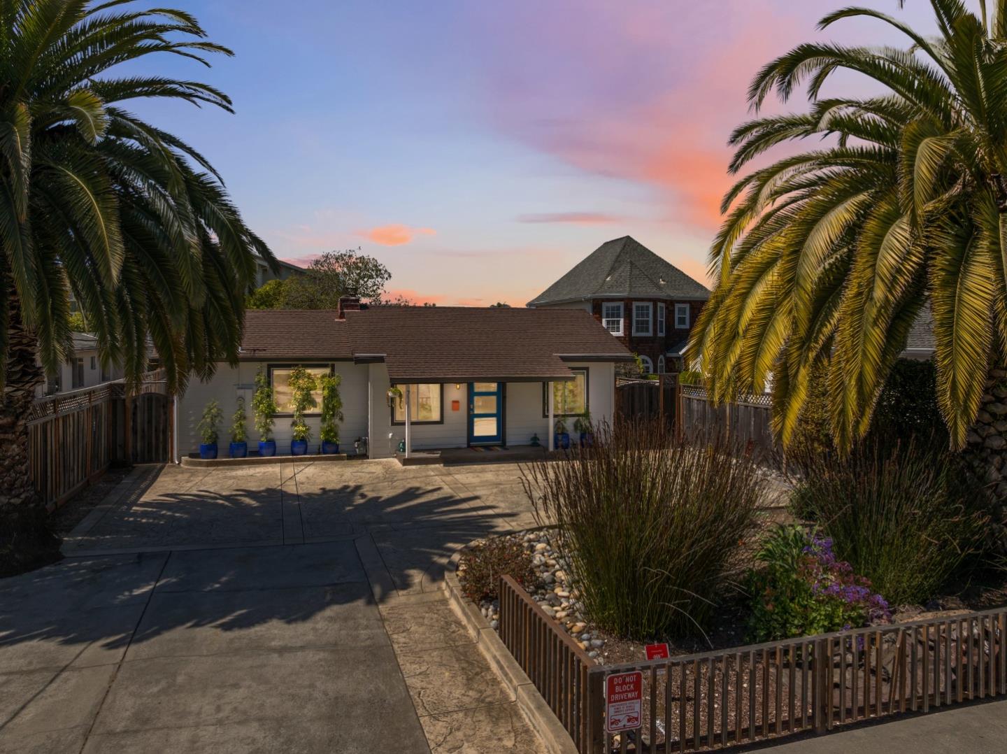 Detail Gallery Image 77 of 82 For 711 Darwin St, Santa Cruz,  CA 95062 - 2 Beds | 2 Baths