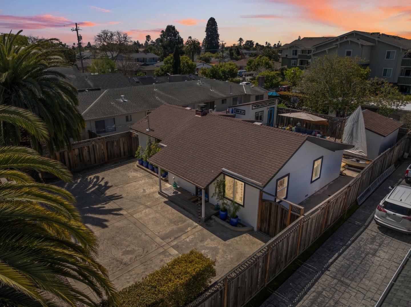 Detail Gallery Image 80 of 82 For 711 Darwin St, Santa Cruz,  CA 95062 - 2 Beds | 2 Baths