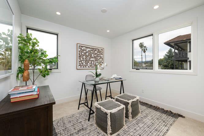 Detail Gallery Image 24 of 26 For 782 Elm #B,  San Carlos,  CA 94070 - 4 Beds | 3/1 Baths