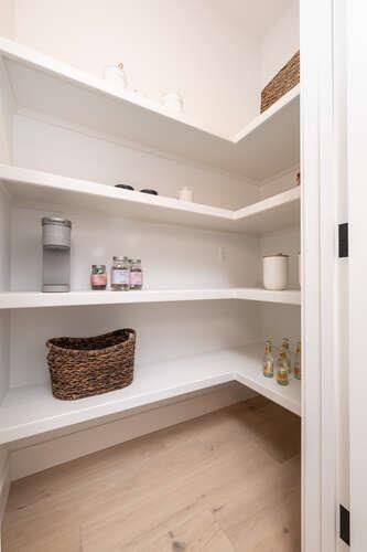 Detail Gallery Image 8 of 26 For 782 Elm #B,  San Carlos,  CA 94070 - 4 Beds | 3/1 Baths