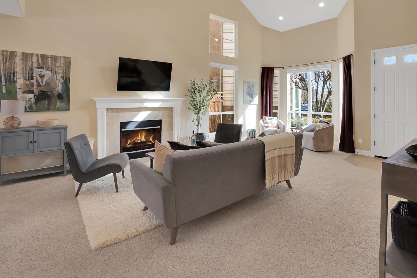 Detail Gallery Image 14 of 53 For 106 Santina Ct, Santa Cruz,  CA 95062 - 3 Beds | 2/1 Baths
