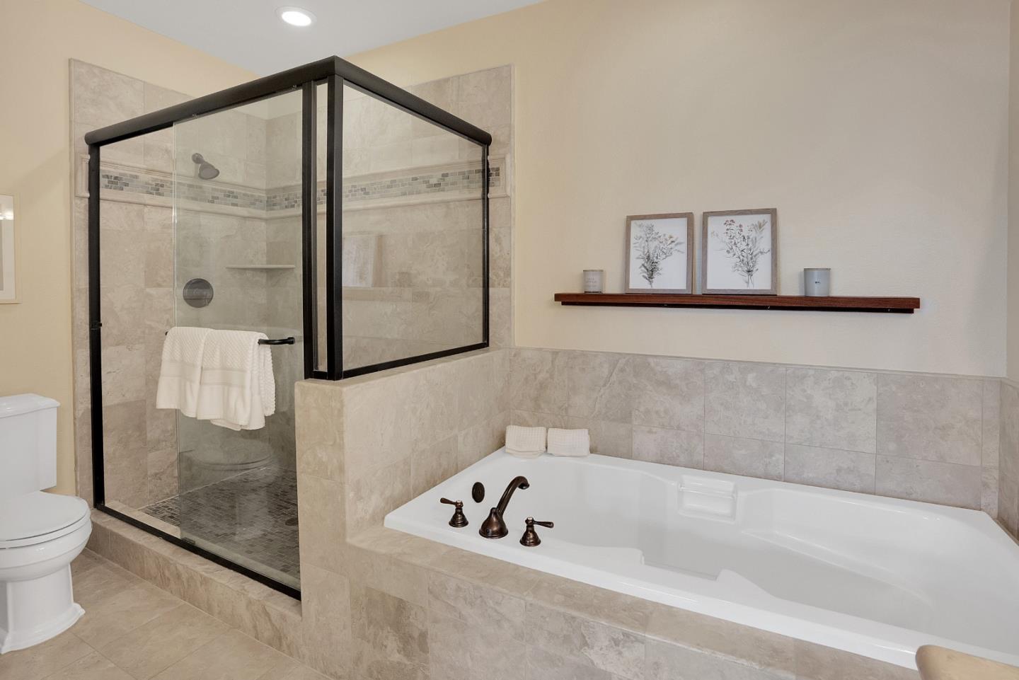 Detail Gallery Image 31 of 53 For 106 Santina Ct, Santa Cruz,  CA 95062 - 3 Beds | 2/1 Baths