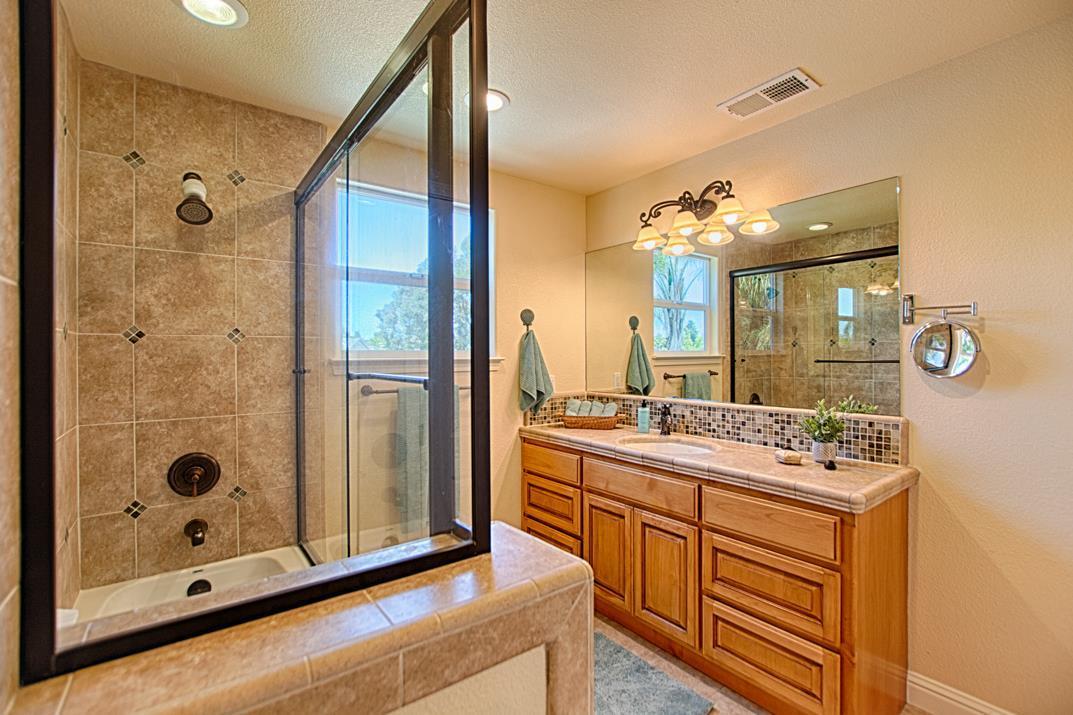 Detail Gallery Image 33 of 53 For 106 Santina Ct, Santa Cruz,  CA 95062 - 3 Beds | 2/1 Baths