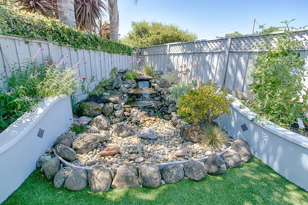 Detail Gallery Image 39 of 53 For 106 Santina Ct, Santa Cruz,  CA 95062 - 3 Beds | 2/1 Baths