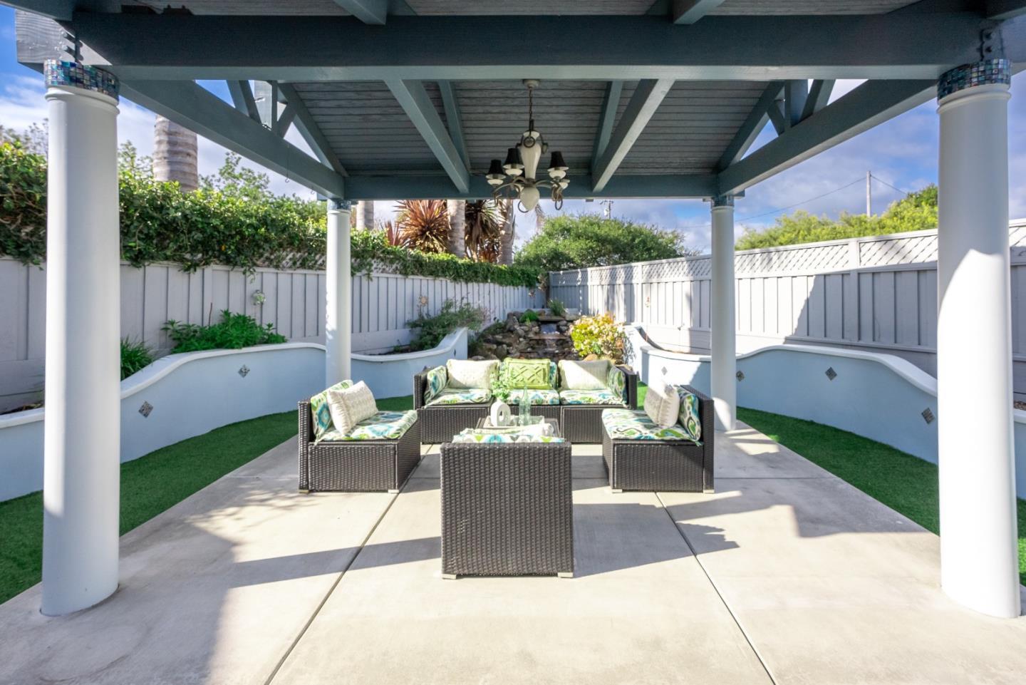 Detail Gallery Image 44 of 53 For 106 Santina Ct, Santa Cruz,  CA 95062 - 3 Beds | 2/1 Baths