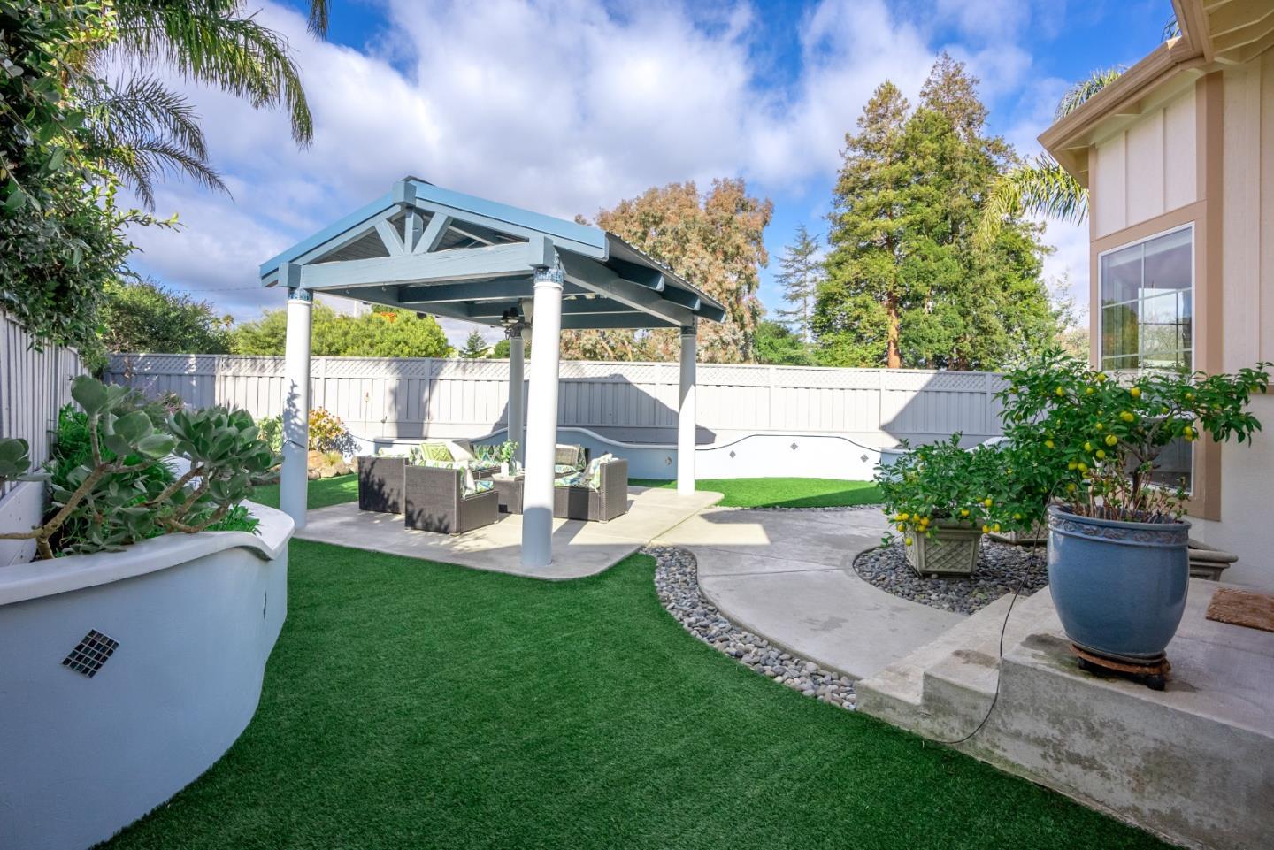 Detail Gallery Image 45 of 53 For 106 Santina Ct, Santa Cruz,  CA 95062 - 3 Beds | 2/1 Baths
