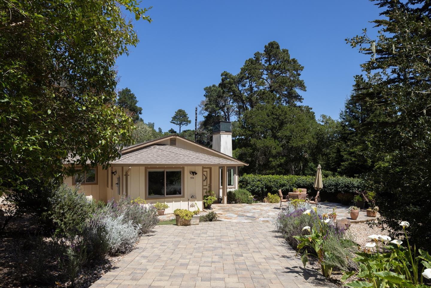 Detail Gallery Image 20 of 23 For 594 Viejo Rd, Carmel,  CA 93923 - 2 Beds | 2 Baths