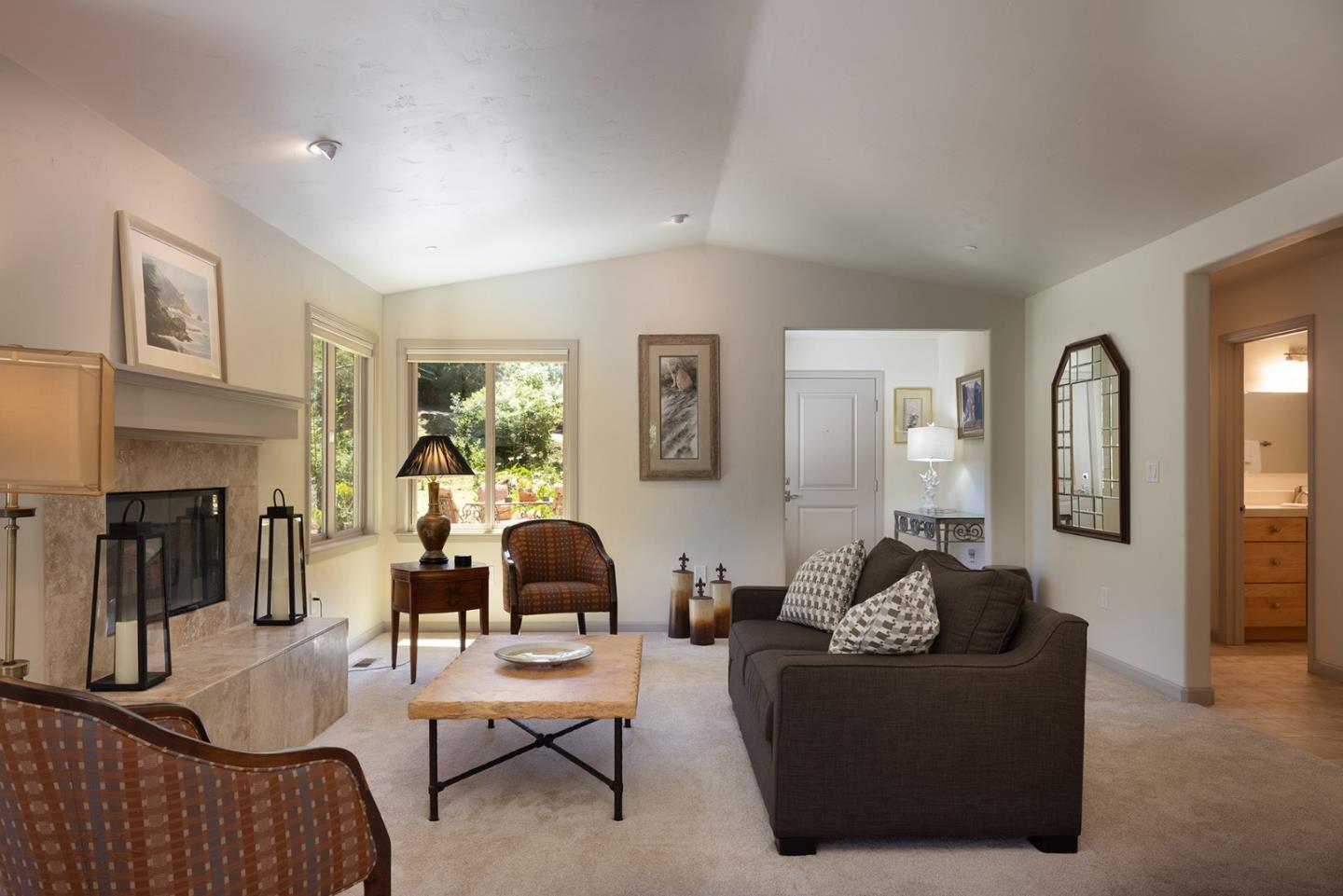 Detail Gallery Image 5 of 23 For 594 Viejo Rd, Carmel,  CA 93923 - 2 Beds | 2 Baths