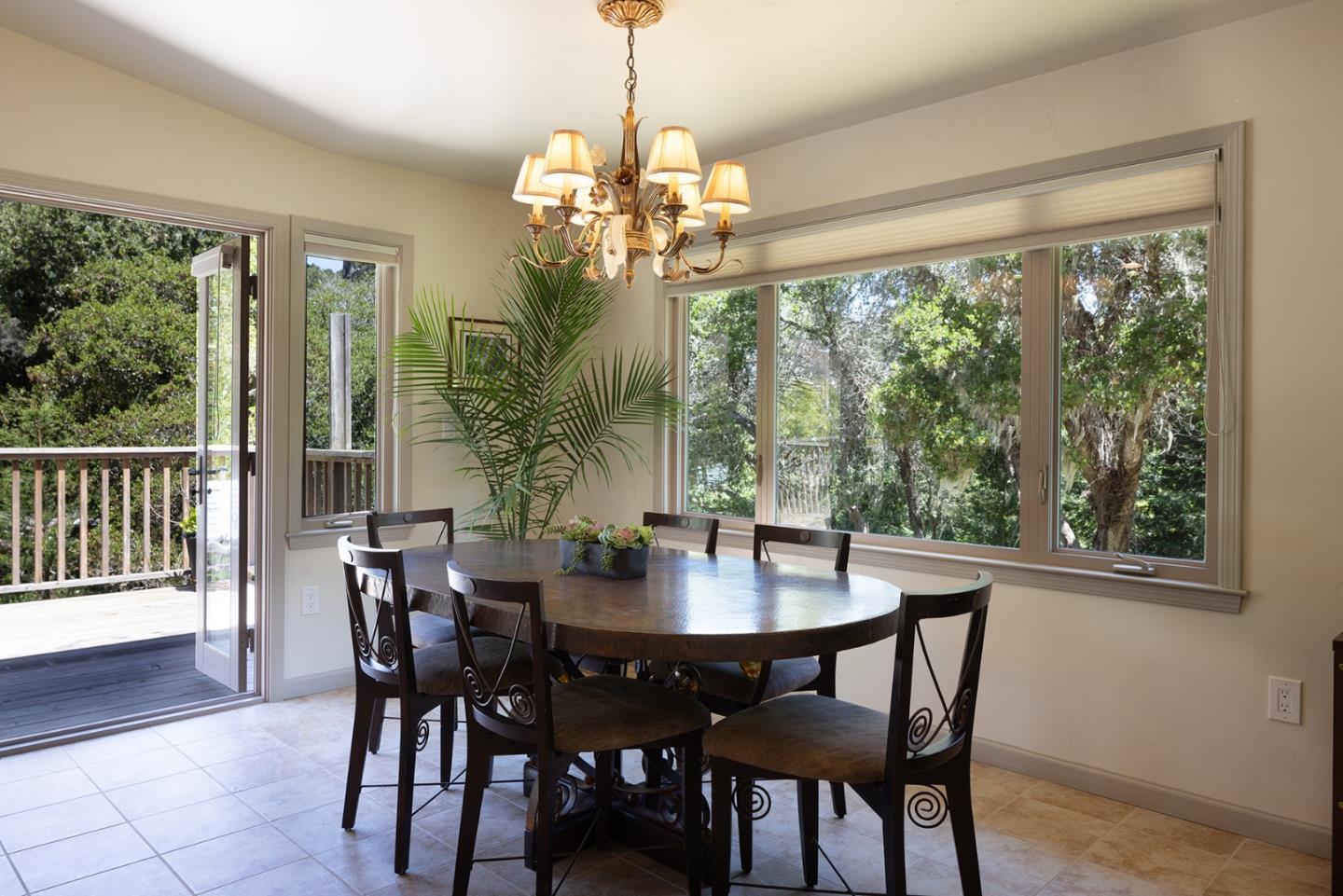 Detail Gallery Image 9 of 23 For 594 Viejo Rd, Carmel,  CA 93923 - 2 Beds | 2 Baths
