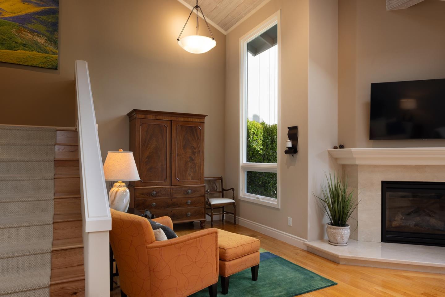 Detail Gallery Image 13 of 36 For 28092 Barn Way, Carmel,  CA 93923 - 2 Beds | 2 Baths