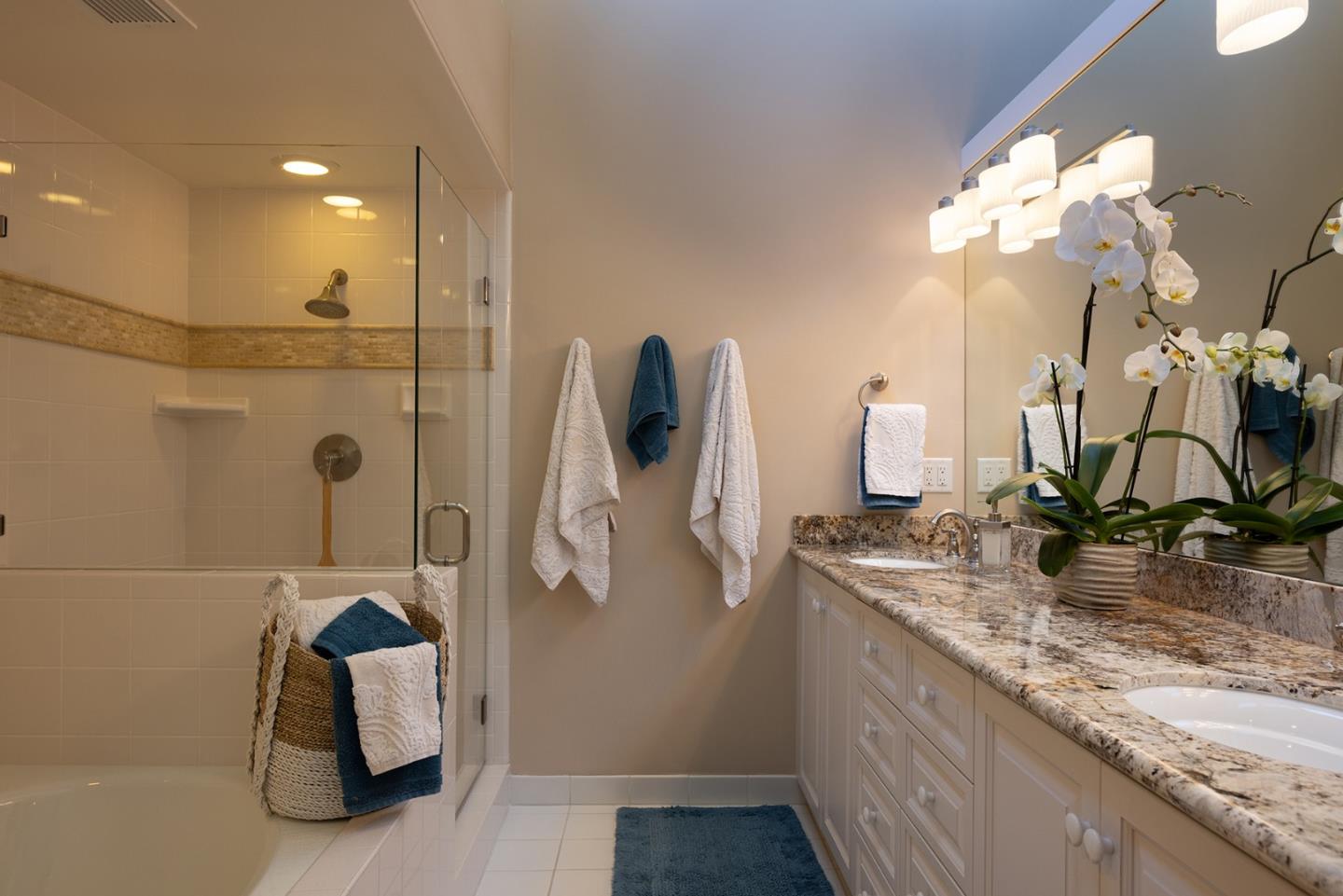 Detail Gallery Image 16 of 36 For 28092 Barn Way, Carmel,  CA 93923 - 2 Beds | 2 Baths
