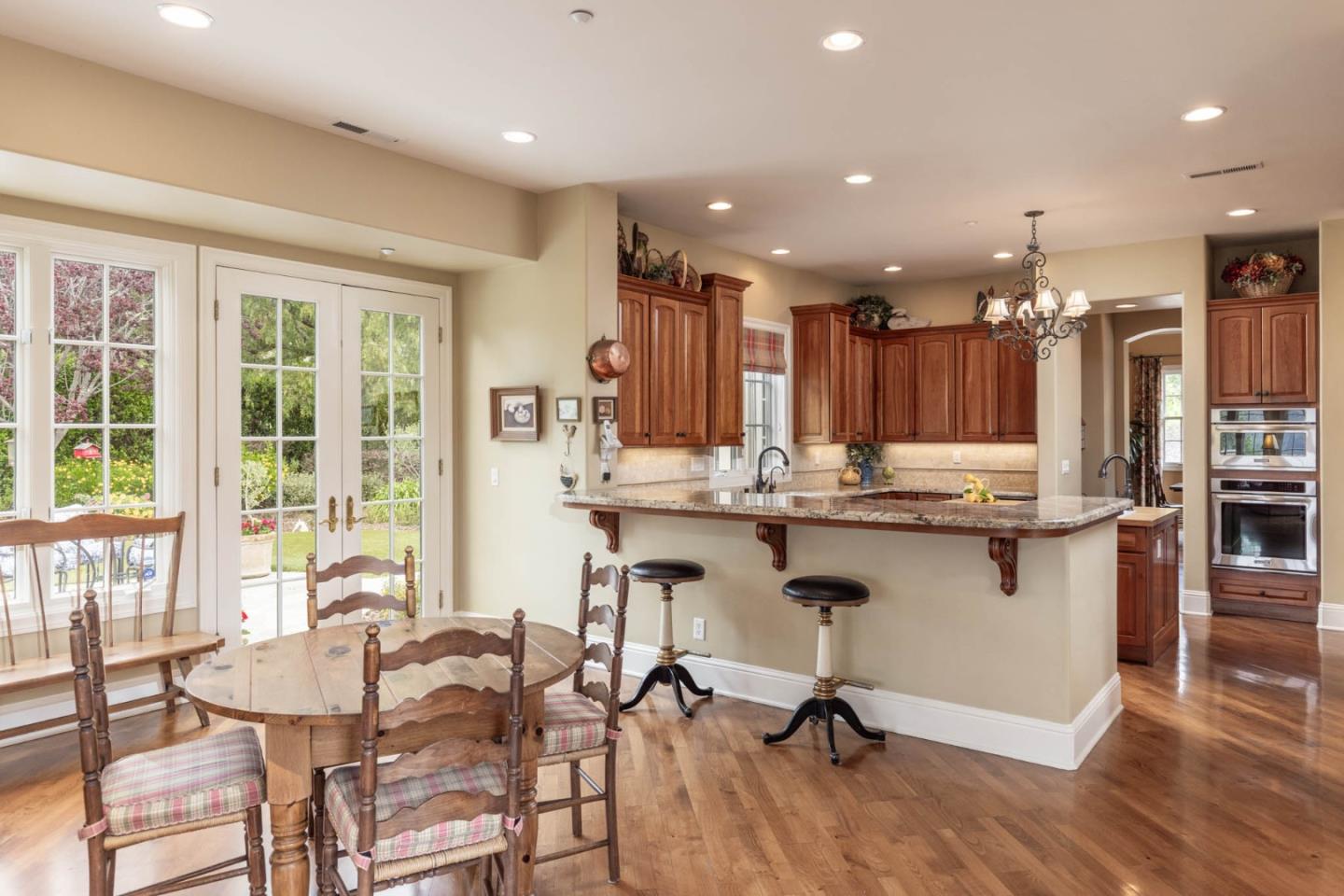 Detail Gallery Image 10 of 44 For 500 Estrella Doro, Monterey,  CA 93940 - 4 Beds | 3/1 Baths