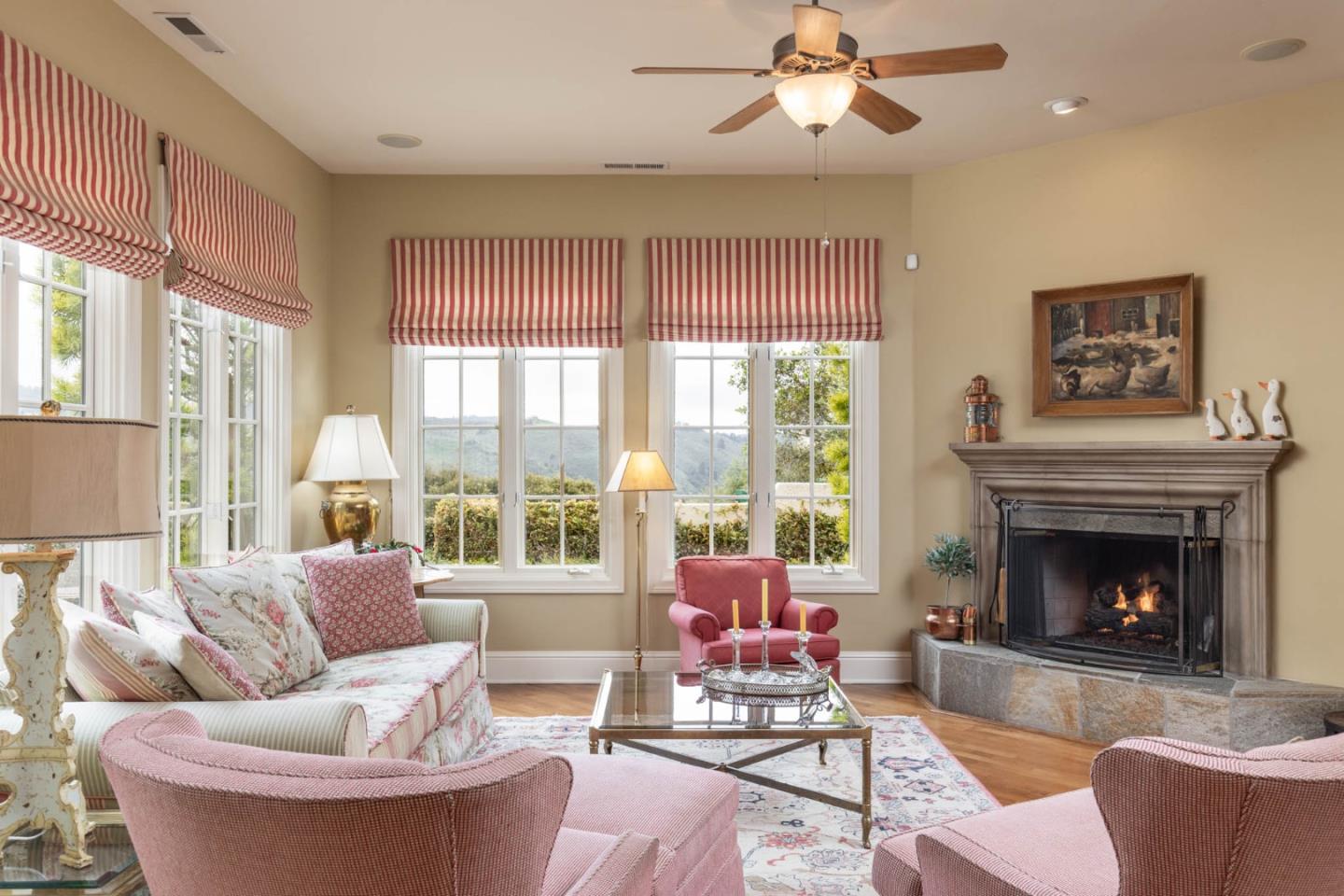 Detail Gallery Image 11 of 44 For 500 Estrella Doro, Monterey,  CA 93940 - 4 Beds | 3/1 Baths