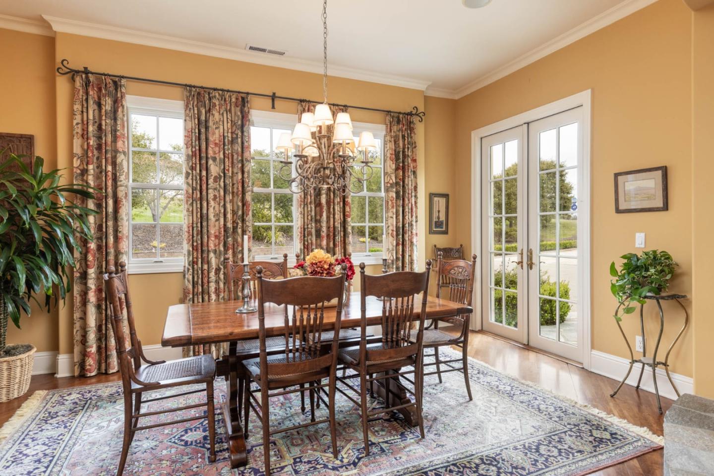 Detail Gallery Image 13 of 44 For 500 Estrella Doro, Monterey,  CA 93940 - 4 Beds | 3/1 Baths
