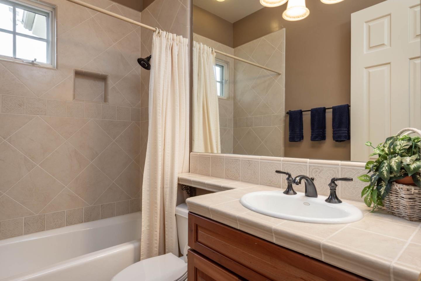 Detail Gallery Image 23 of 44 For 500 Estrella Doro, Monterey,  CA 93940 - 4 Beds | 3/1 Baths