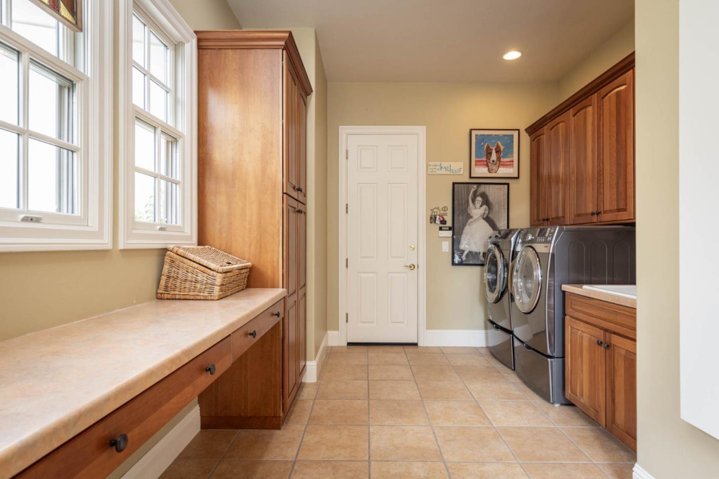 Detail Gallery Image 25 of 44 For 500 Estrella Doro, Monterey,  CA 93940 - 4 Beds | 3/1 Baths