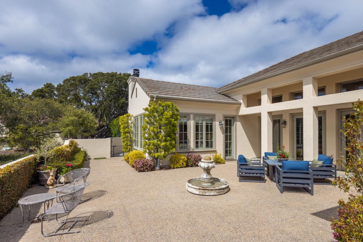 Detail Gallery Image 28 of 44 For 500 Estrella Doro, Monterey,  CA 93940 - 4 Beds | 3/1 Baths