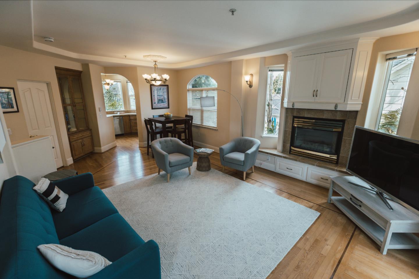 Detail Gallery Image 15 of 41 For 233 Villa Mar Vis, Santa Cruz,  CA 95060 - 3 Beds | 3 Baths