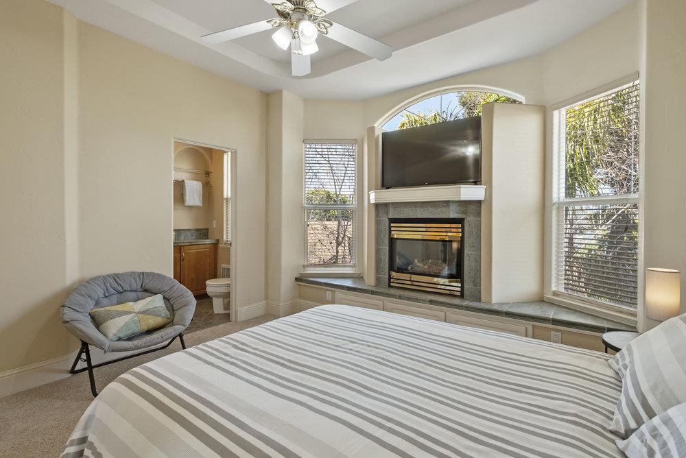 Detail Gallery Image 24 of 41 For 233 Villa Mar Vis, Santa Cruz,  CA 95060 - 3 Beds | 3 Baths
