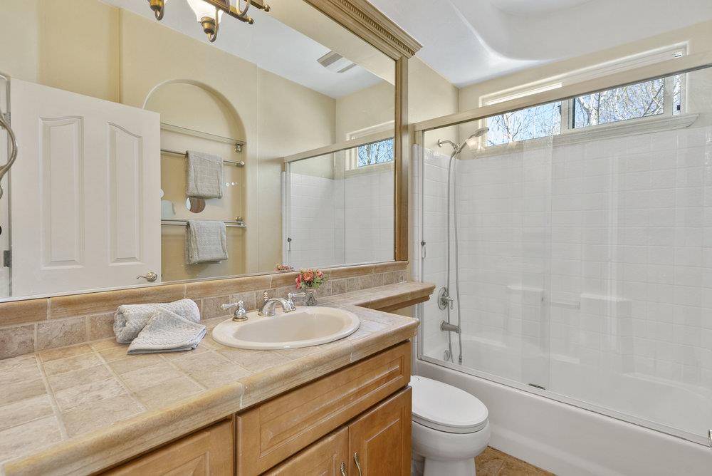 Detail Gallery Image 27 of 41 For 233 Villa Mar Vis, Santa Cruz,  CA 95060 - 3 Beds | 3 Baths