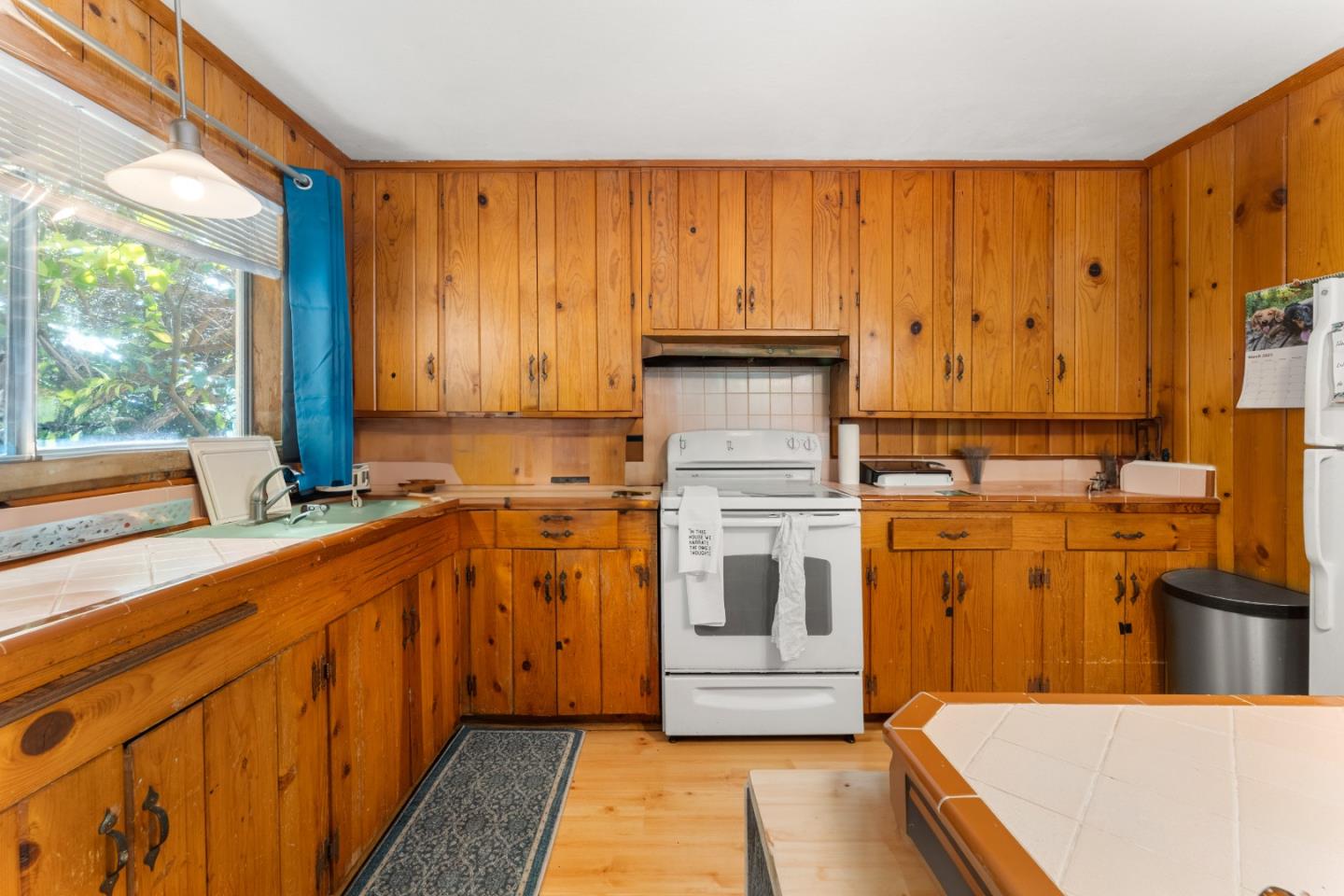 Detail Gallery Image 20 of 51 For 24 Grainger Ln, Santa Cruz,  CA 95060 - – Beds | – Baths