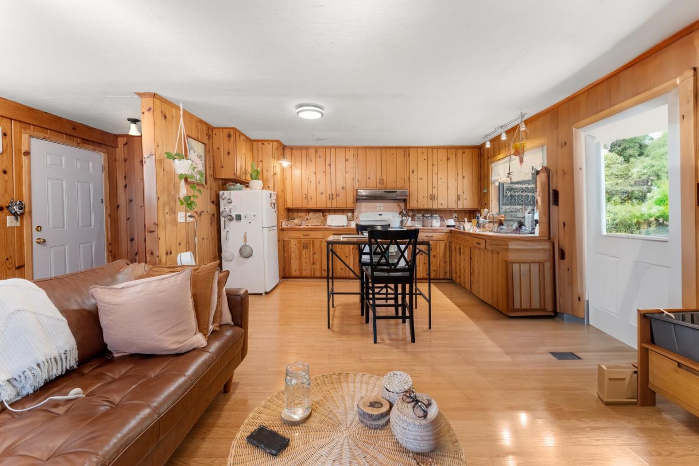 Detail Gallery Image 28 of 51 For 24 Grainger Ln, Santa Cruz,  CA 95060 - – Beds | – Baths