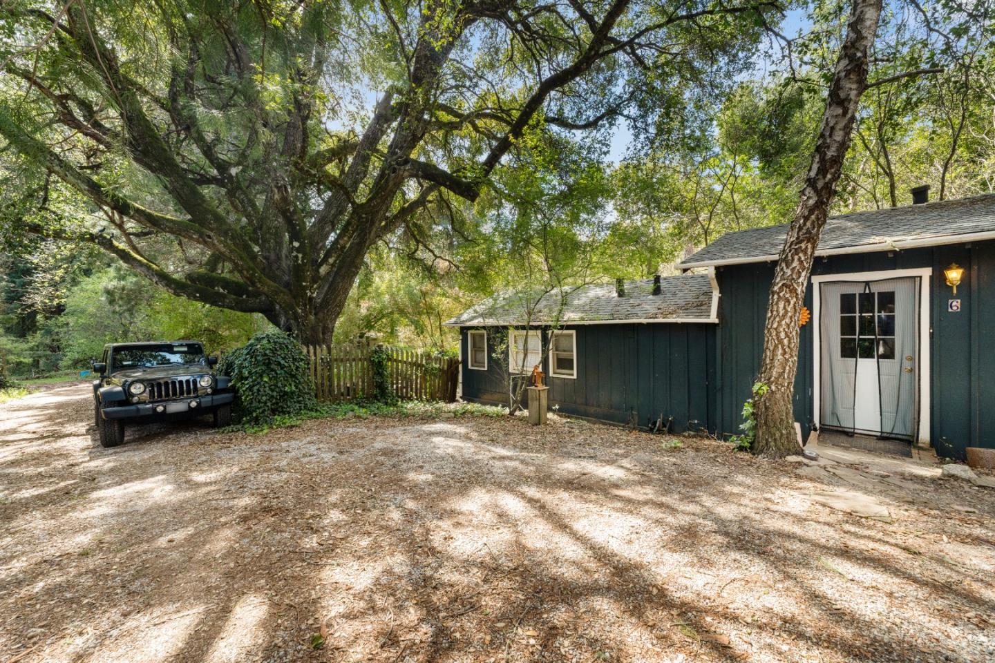 Detail Gallery Image 34 of 51 For 24 Grainger Ln, Santa Cruz,  CA 95060 - – Beds | – Baths