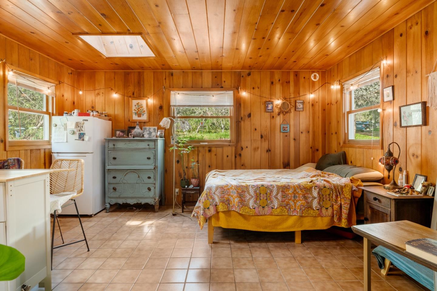 Detail Gallery Image 38 of 51 For 24 Grainger Ln, Santa Cruz,  CA 95060 - – Beds | – Baths