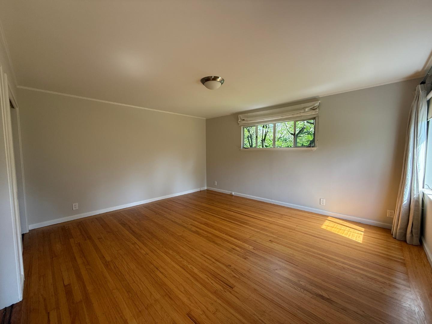 Detail Gallery Image 12 of 27 For 460 Cotton St, Menlo Park,  CA 94025 - 3 Beds | 2 Baths