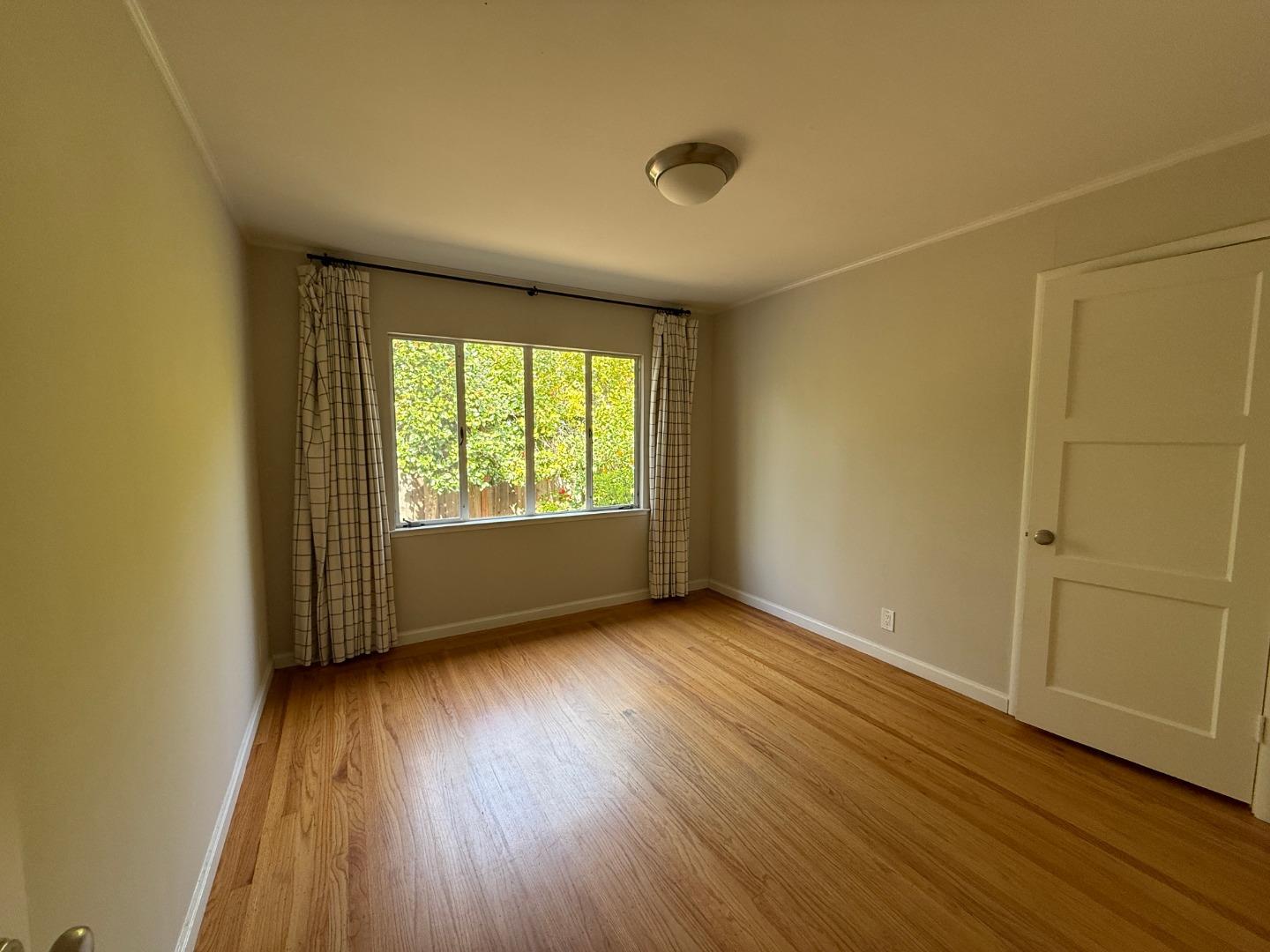 Detail Gallery Image 18 of 27 For 460 Cotton St, Menlo Park,  CA 94025 - 3 Beds | 2 Baths