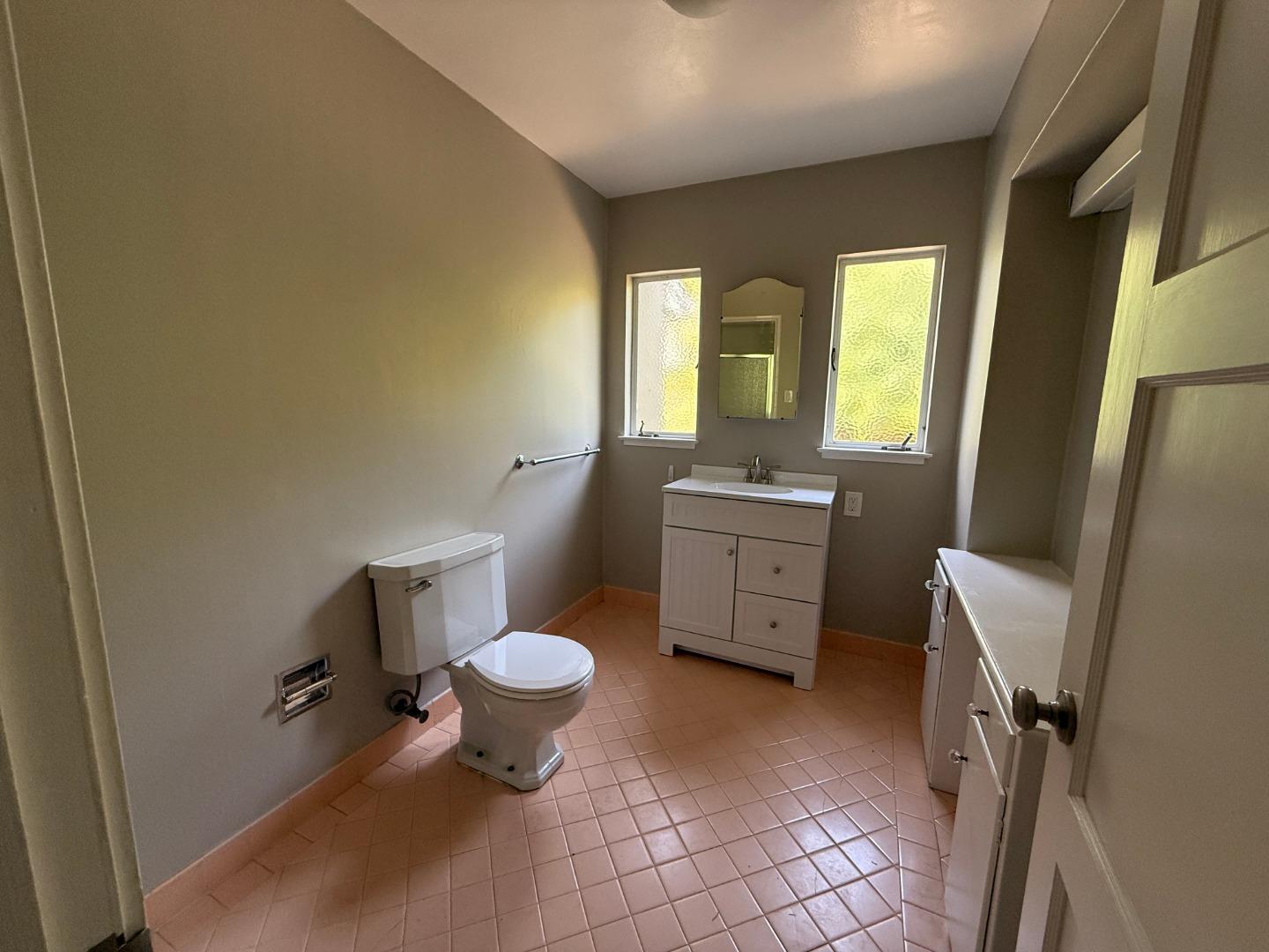 Detail Gallery Image 19 of 27 For 460 Cotton St, Menlo Park,  CA 94025 - 3 Beds | 2 Baths