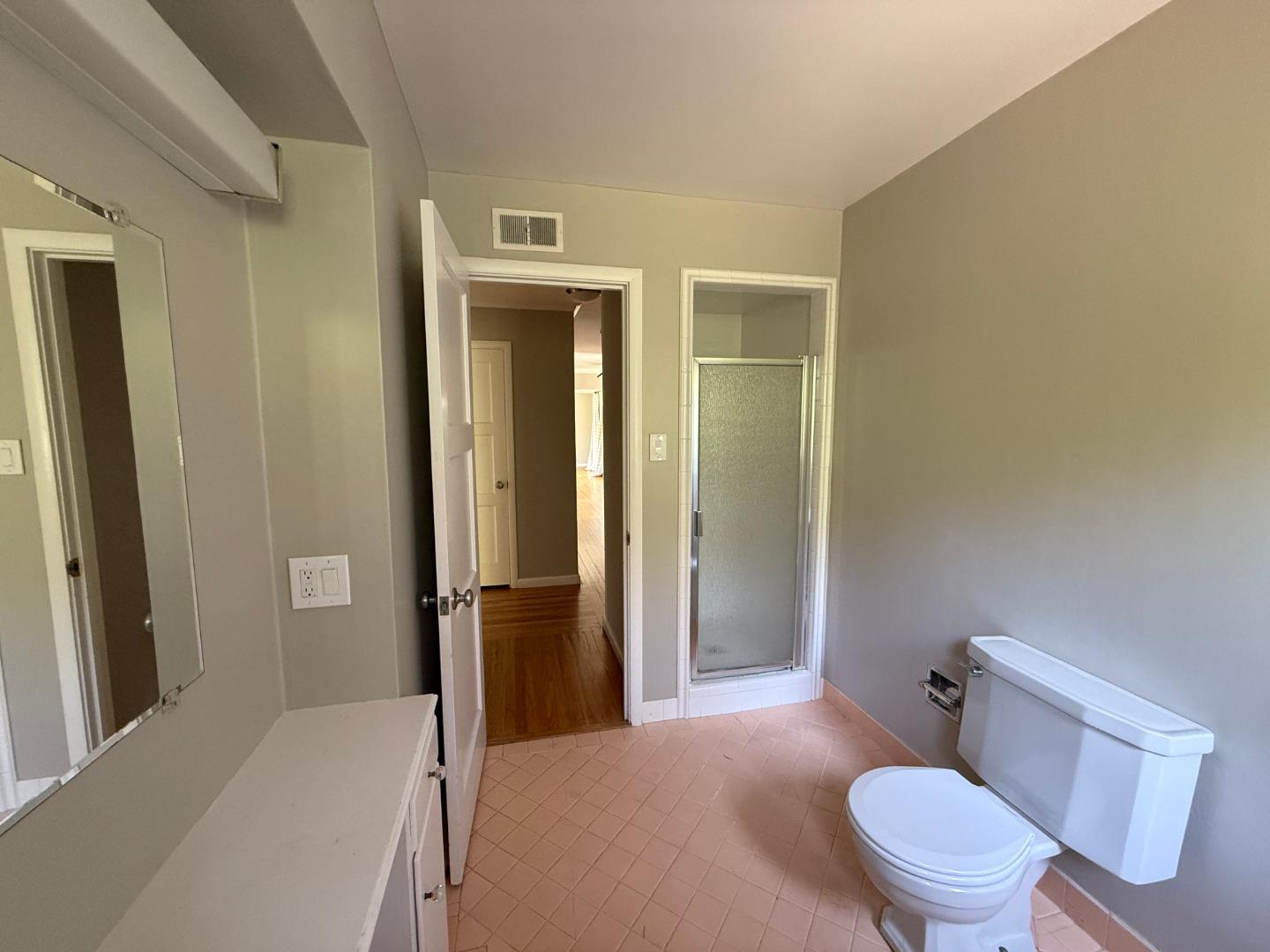 Detail Gallery Image 20 of 27 For 460 Cotton St, Menlo Park,  CA 94025 - 3 Beds | 2 Baths