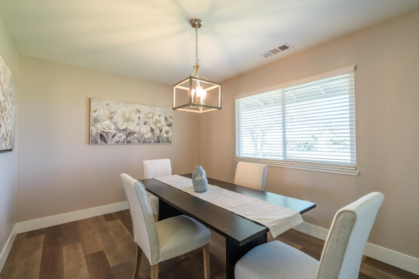 Detail Gallery Image 11 of 36 For 5150 San Felipe Rd, Hollister,  CA 95023 - 4 Beds | 2 Baths