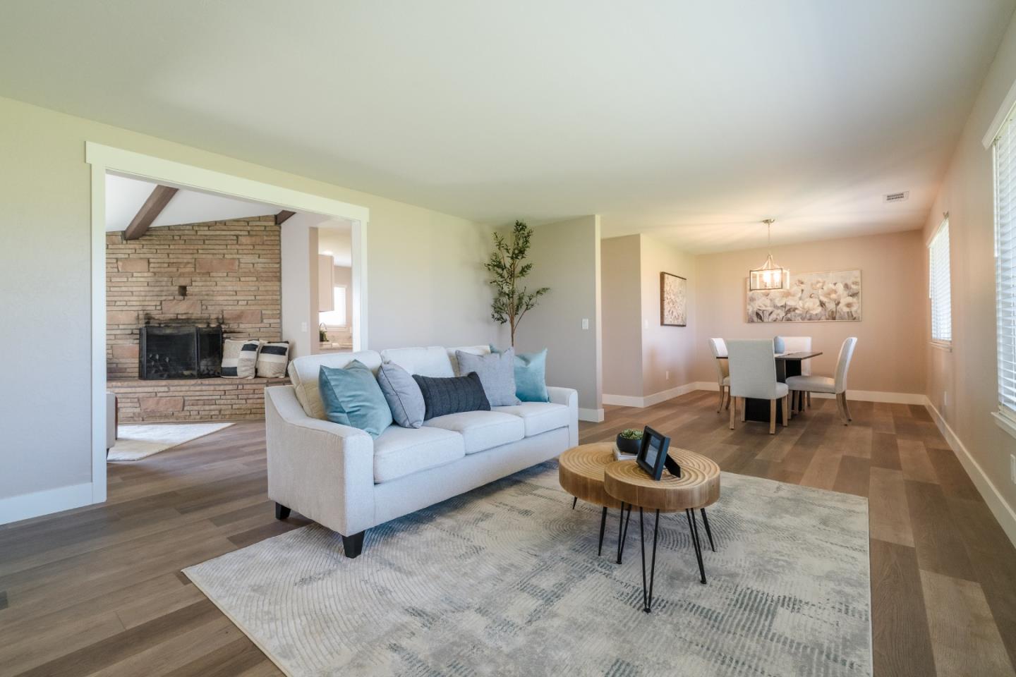 Detail Gallery Image 6 of 36 For 5150 San Felipe Rd, Hollister,  CA 95023 - 4 Beds | 2 Baths